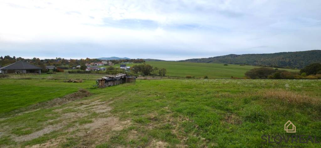 SLOVREAL: Predaj pozemku v obci Ostrá Lúka