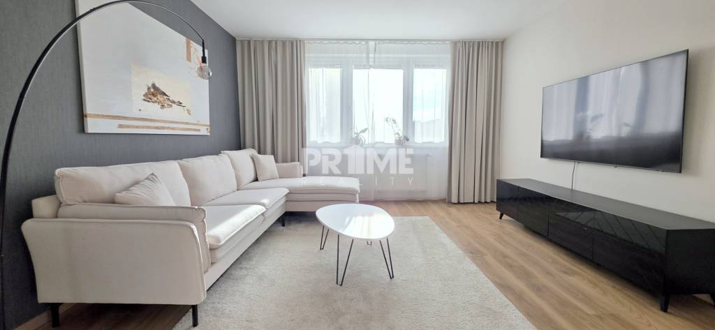 MODERNÝ 3i BYT, REKONŠTRUKCIA,LOGGIA,KLÍMA, Ševčenková ulica