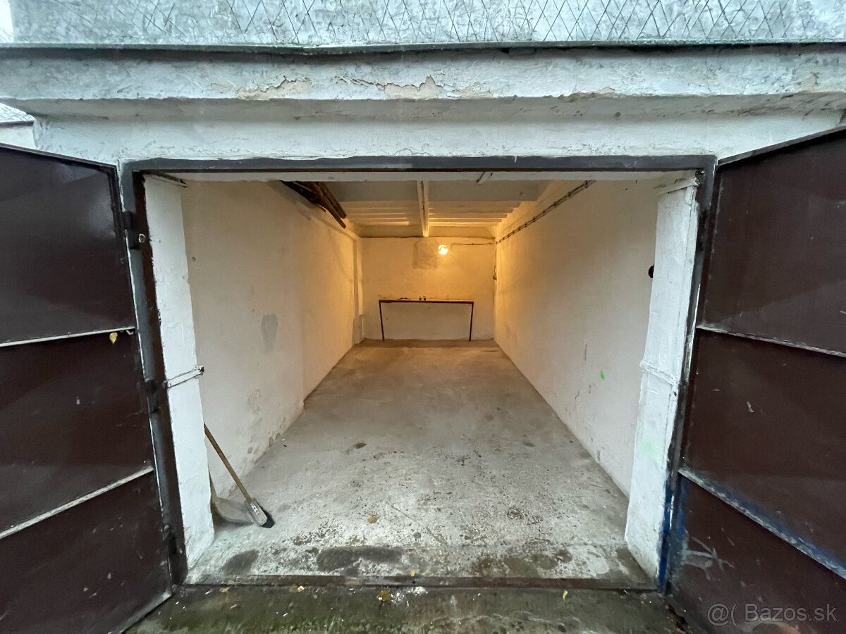 Predaj garáže ul. Priekopy Bratislava - Ružinov