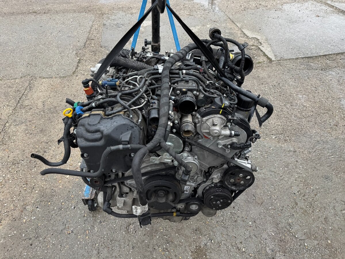 -----MASERATI LEVANTE 3.0 D Q4 V6-----