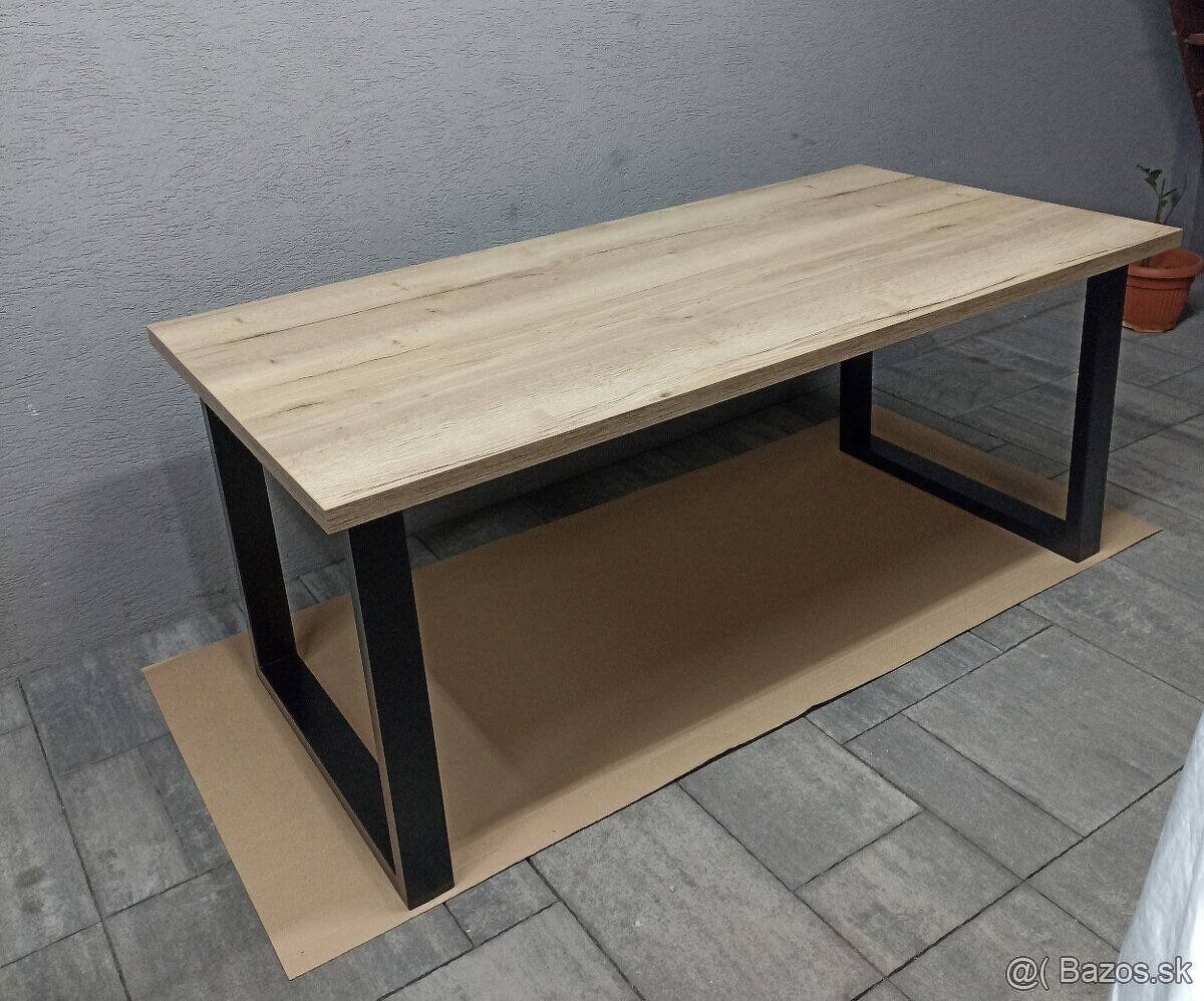 Jedalensky stôl halifax