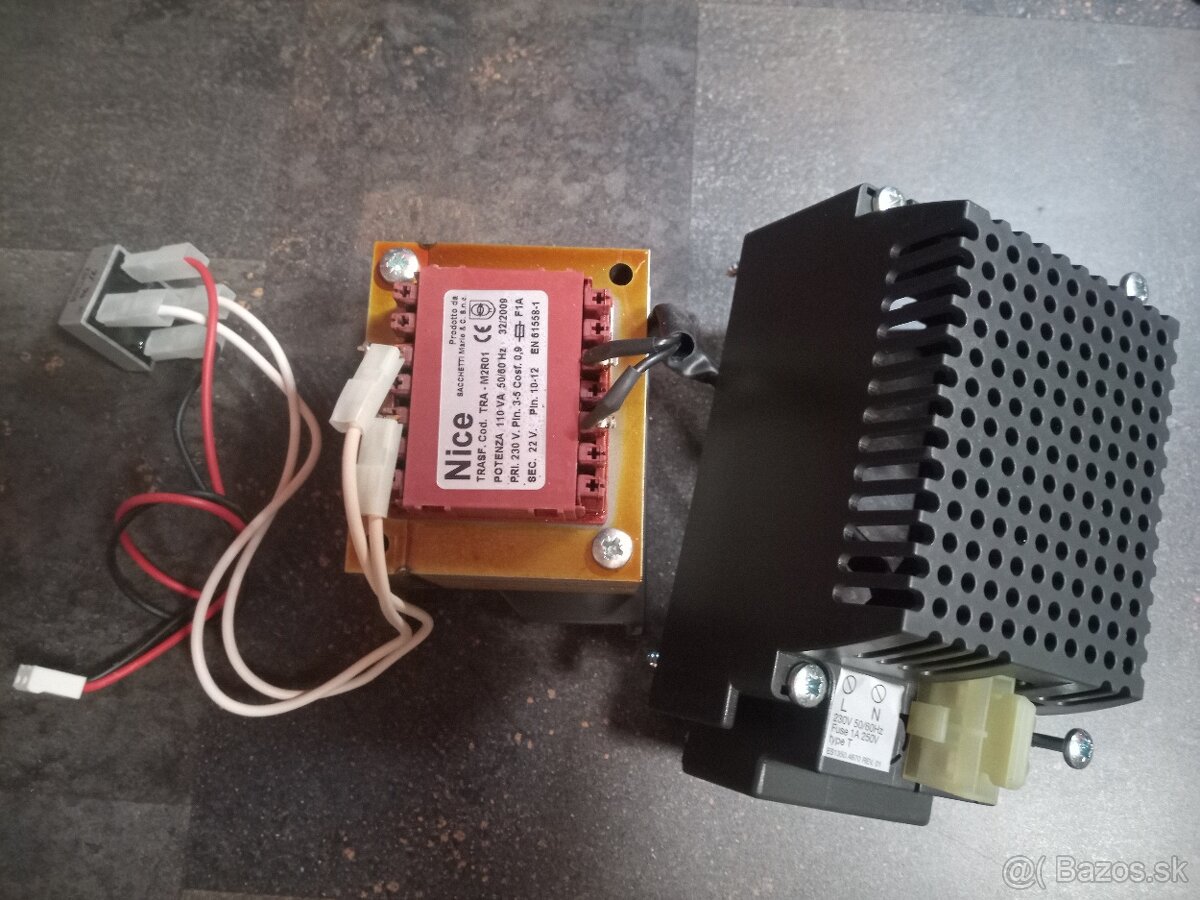 Transformátor 230V/22V/110VA