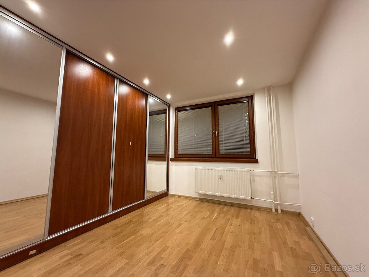 3 izb. nový byt s balkónom v centre Levoče