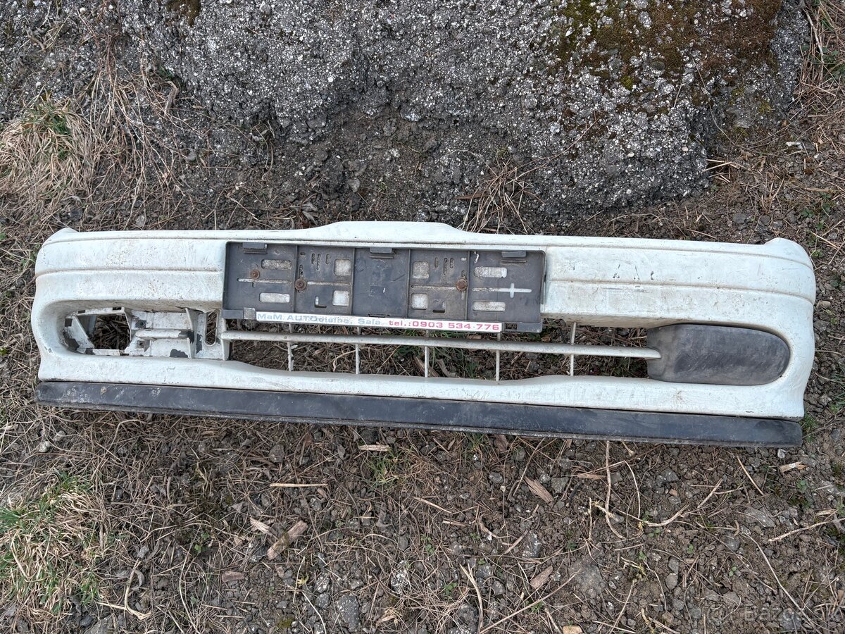 Predný nárazník na renault megane scenic MK1