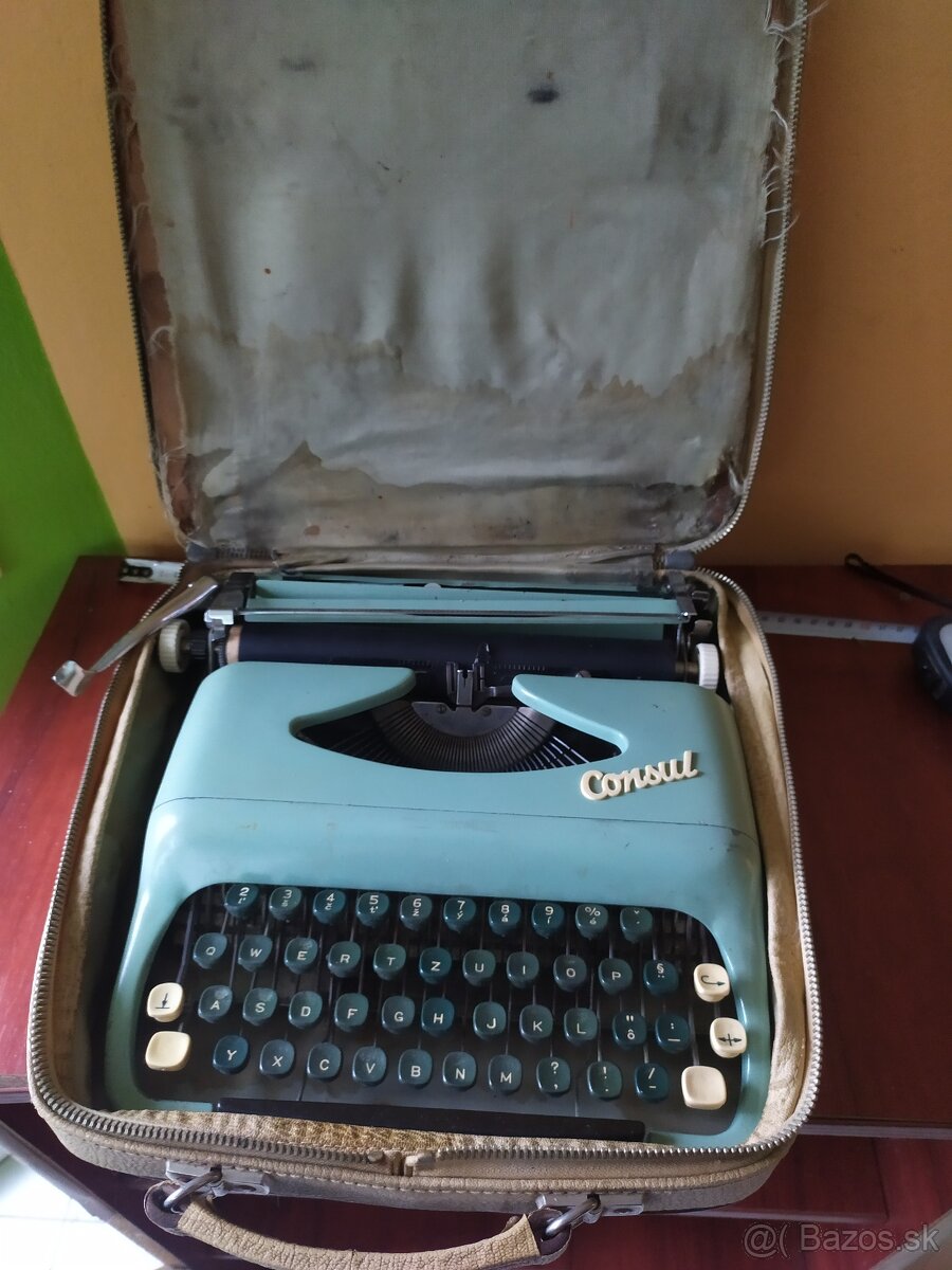 Predám retro písací stroj