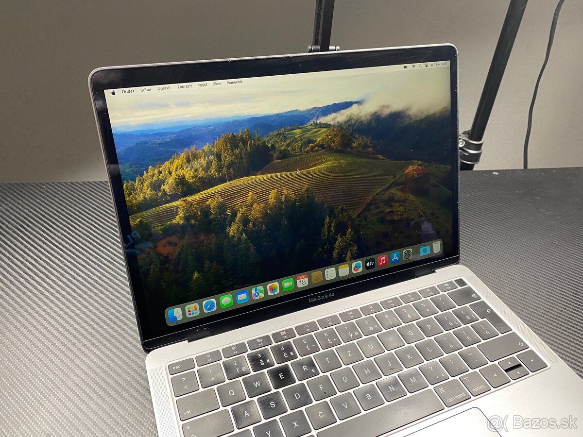 Macbook Air 2019 - Top Stav