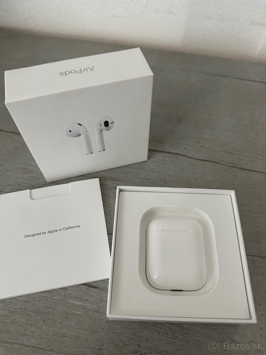 Apple AirPods
