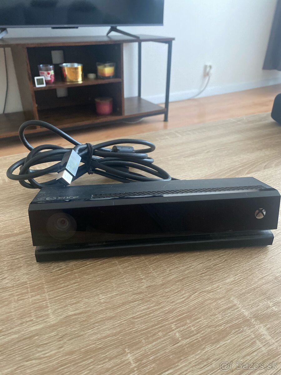 SENZOR XBOX KINECT 2.0 + DRŽIAK NA TV