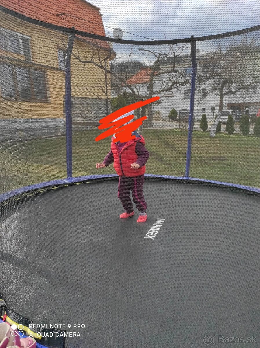 Trampolína