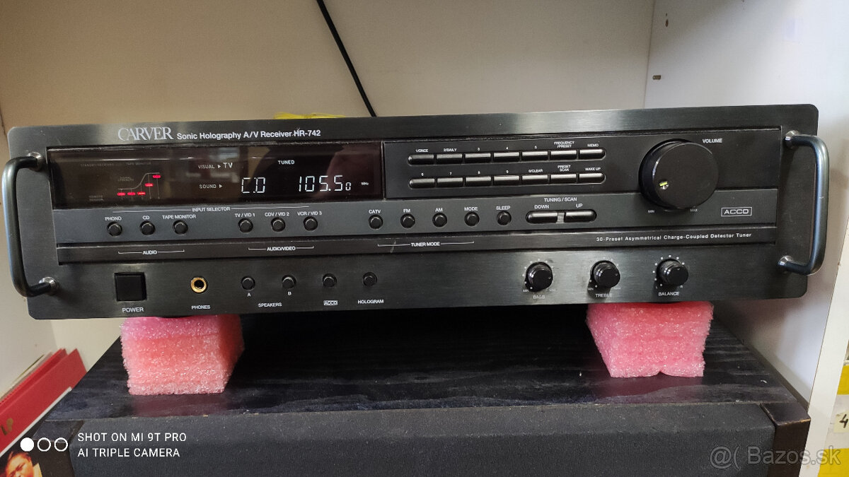 Carver HR-742