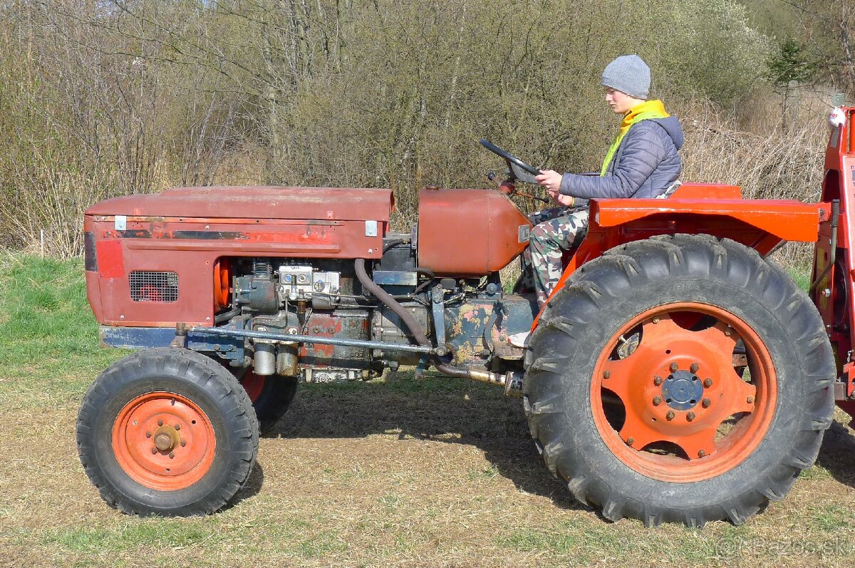 Zetor traktor