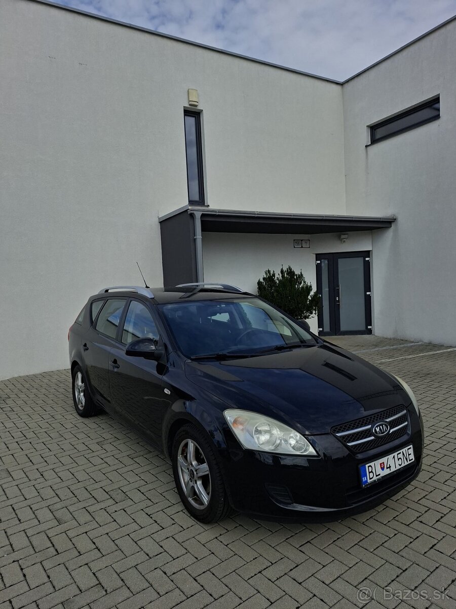 Kia ceed 1.4 benzín combi