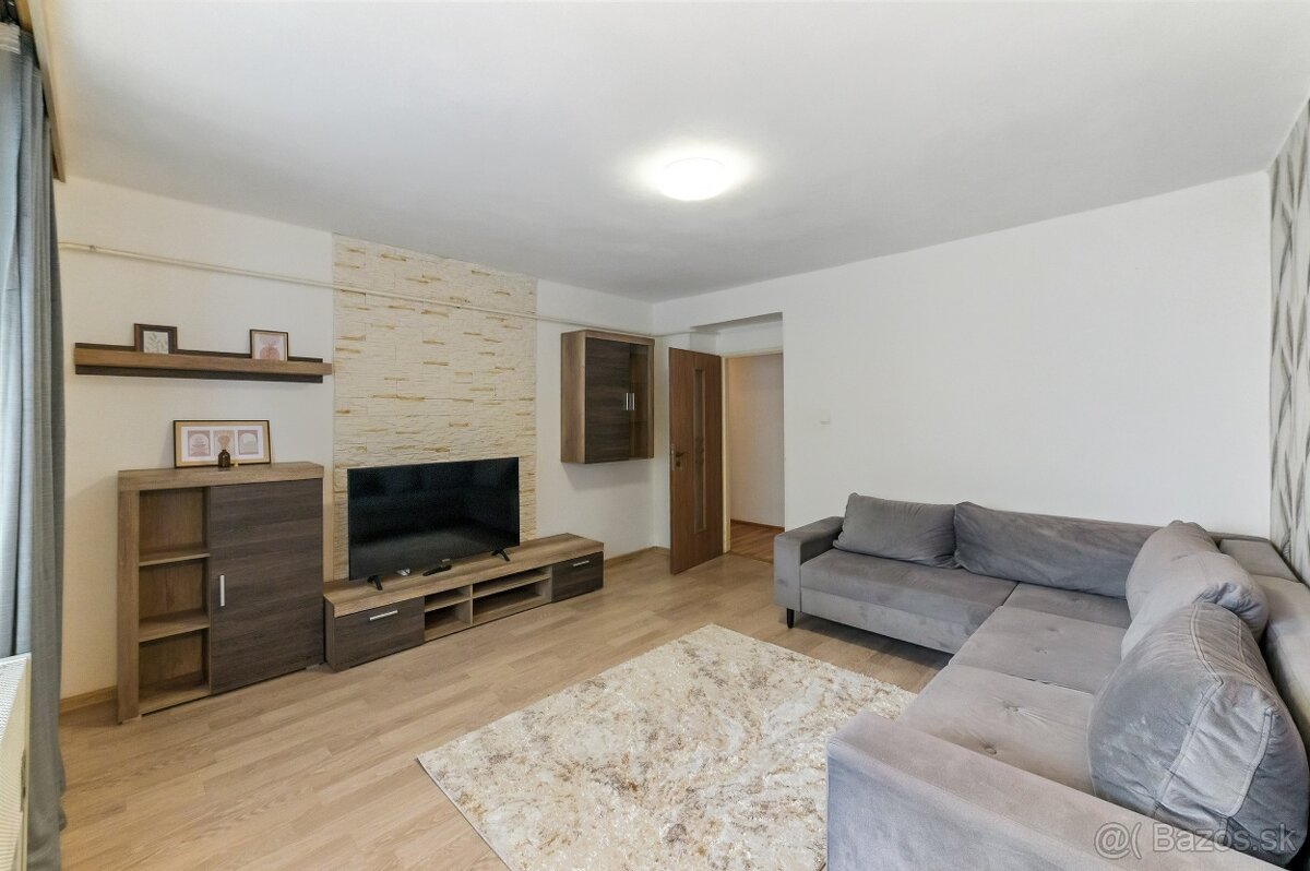 Prenájom 2-izbového bytu – Lučenec, centrum, zariadený