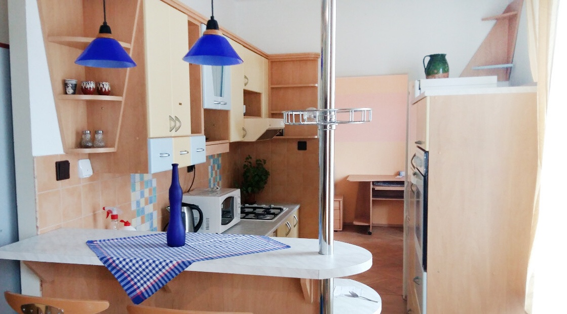 Ponúkame na prenájom 2 izbový na Srbskej ulici.