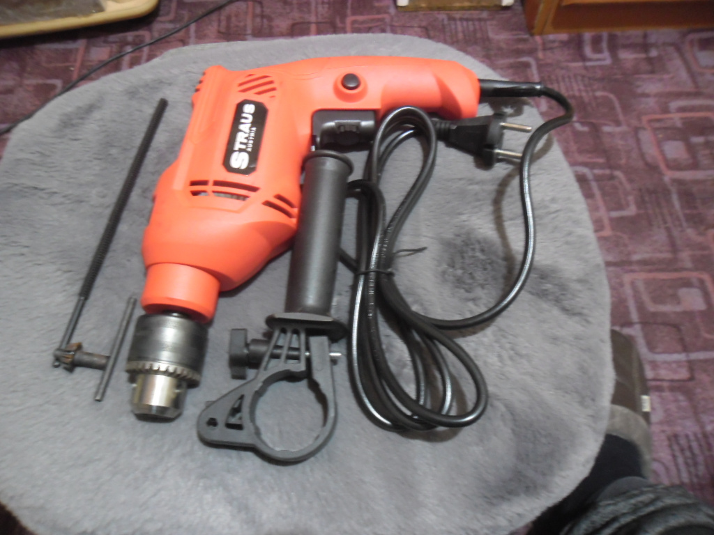 príklepová vrtačka