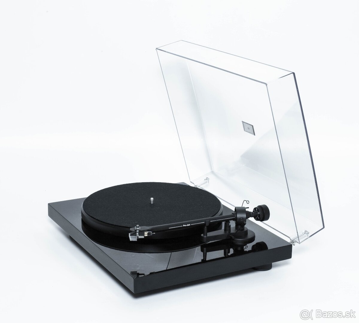 Pro-ject Debut III