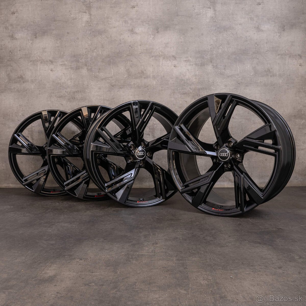 AUDI 4K0601025DH R22 BLACK AUDI RS6,RS7