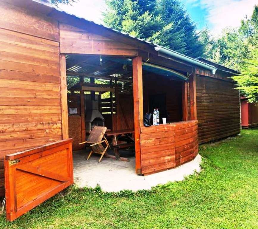 UHORSKÉ- Chatky 48 m2 pri vodnej ploche