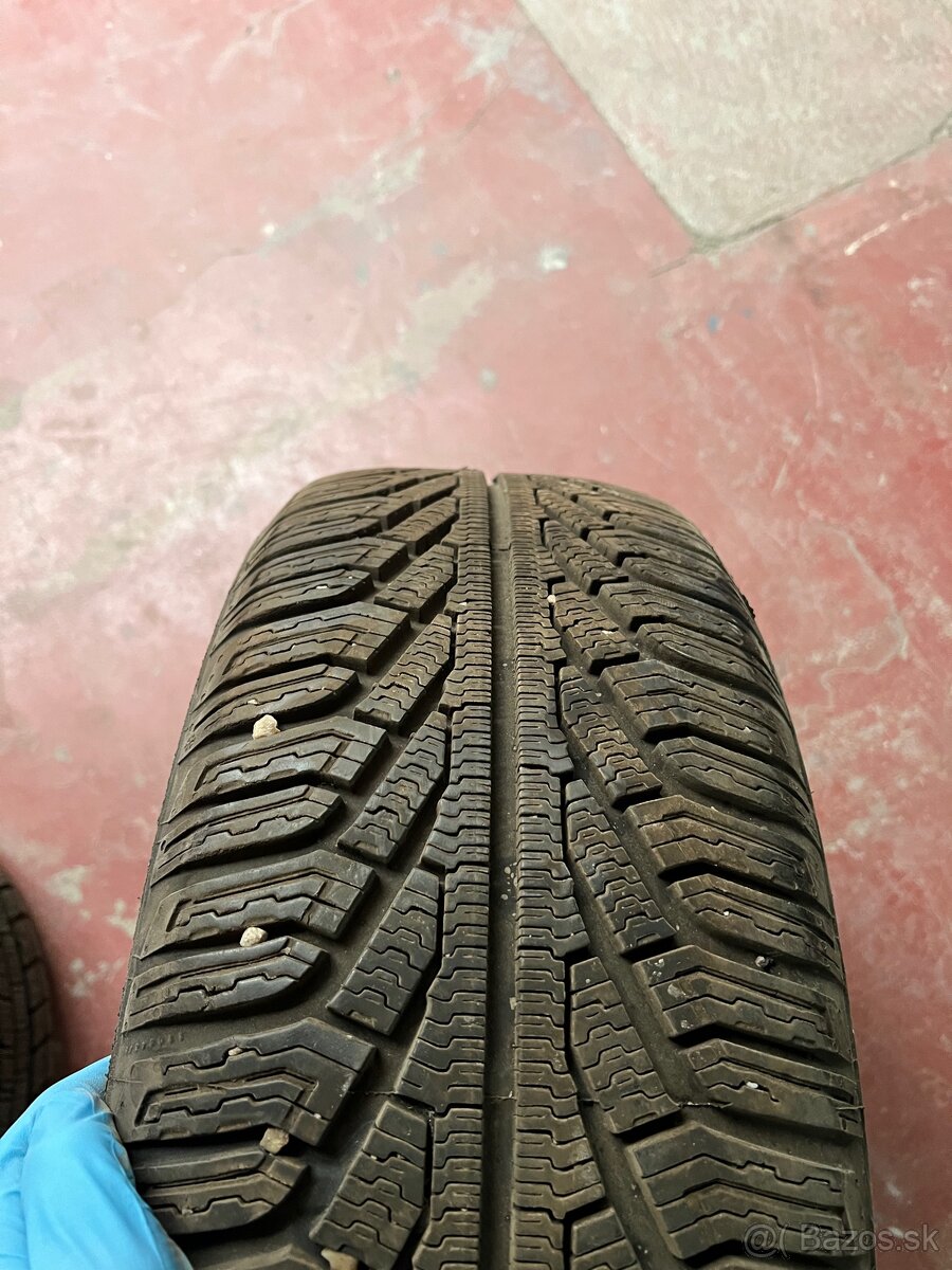 Pneumatika 215 55 r17