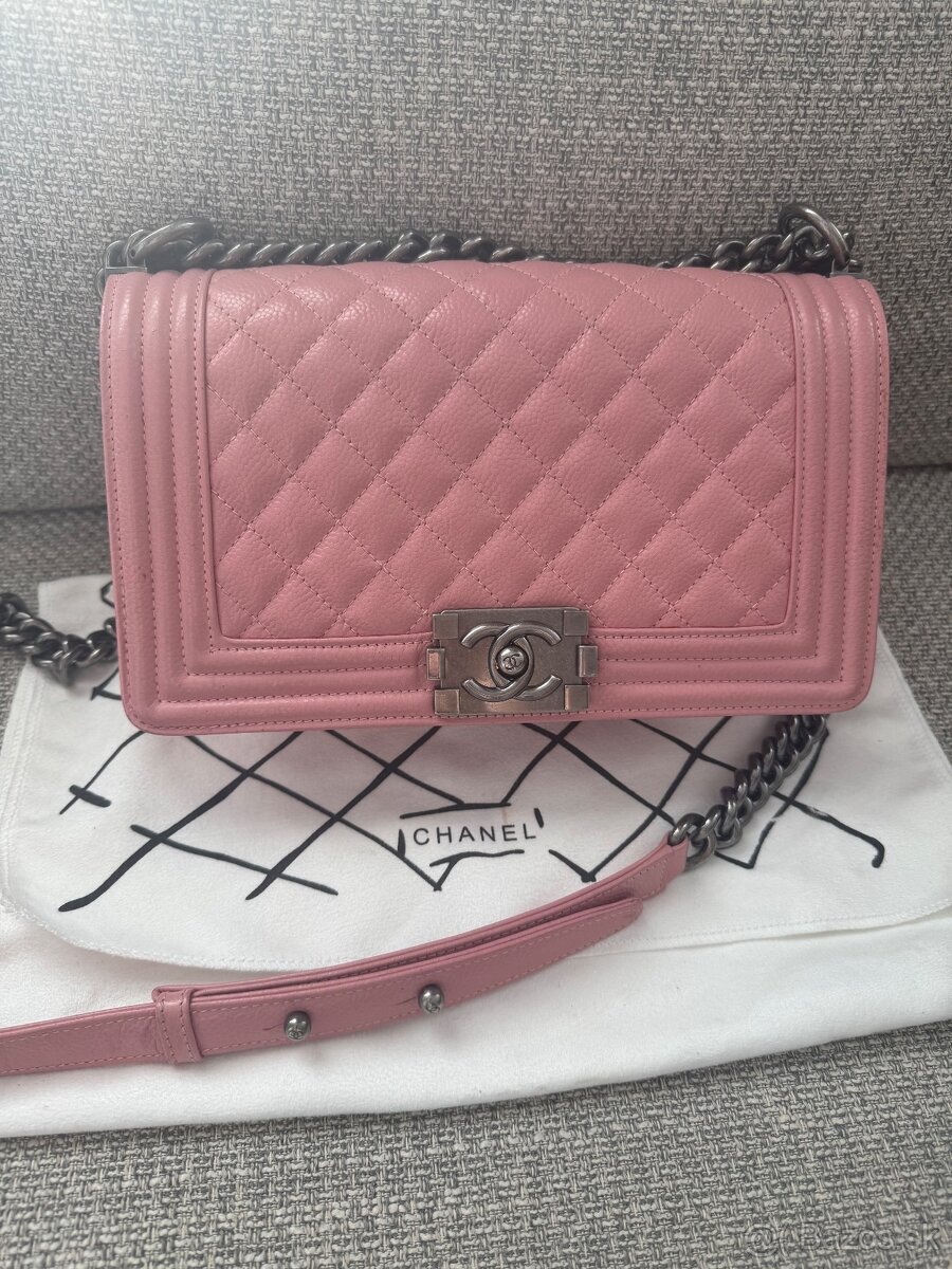 Chanel kabelka