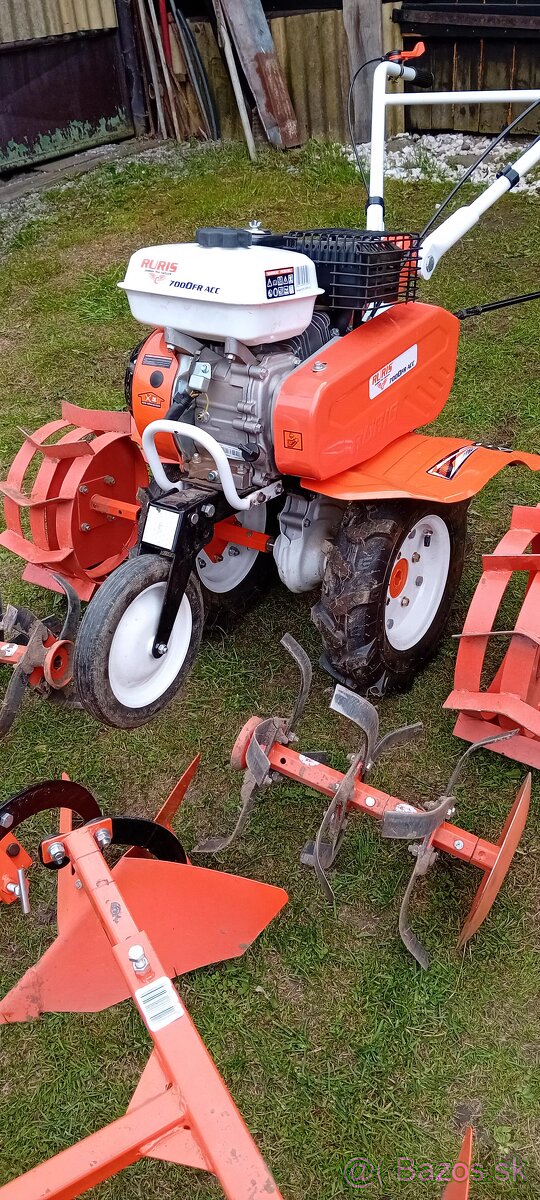 Malotraktor RURIS 700
