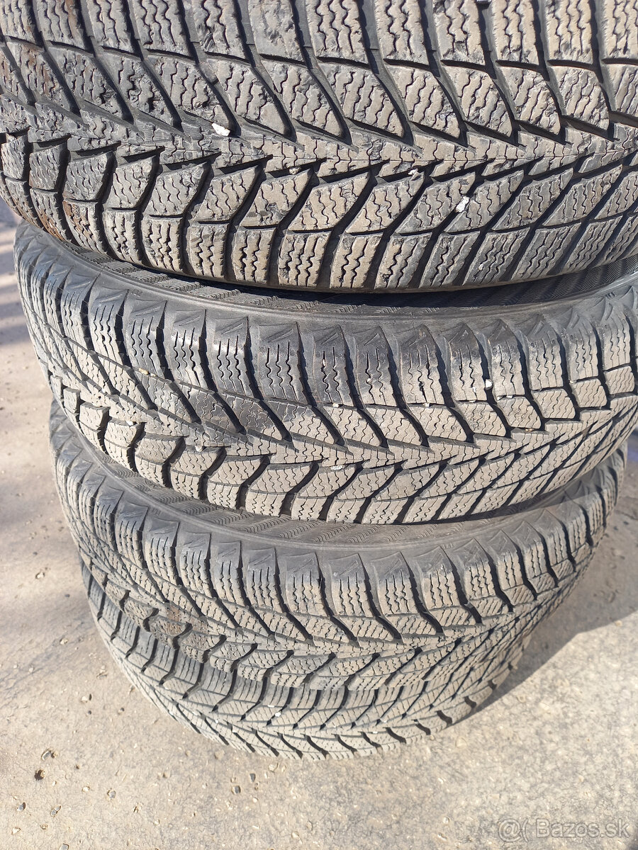 predam pneu + disky 165/ 70 r 14 sadu 100e ZIMA