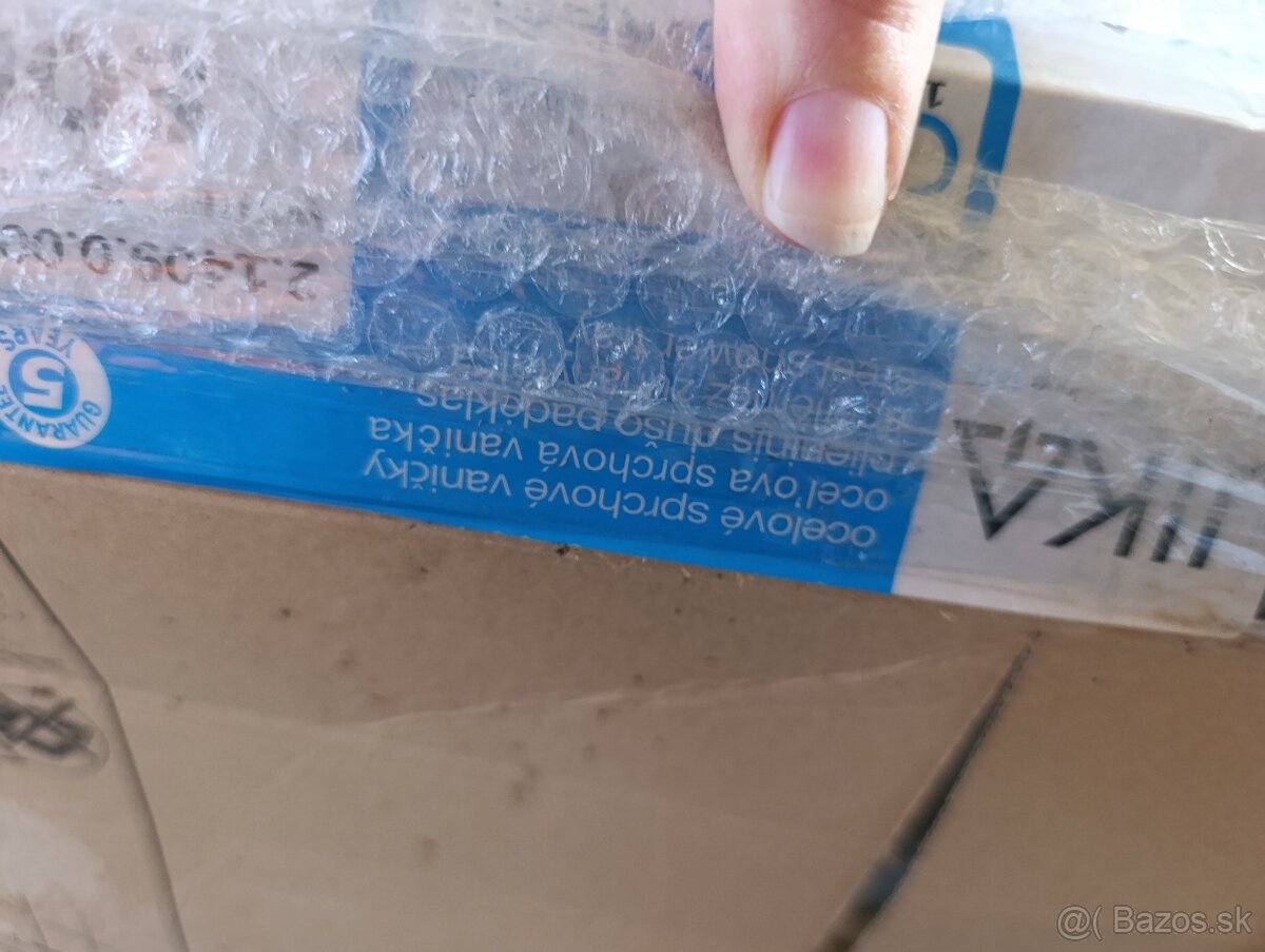 Nepoužitá sprchová vanička