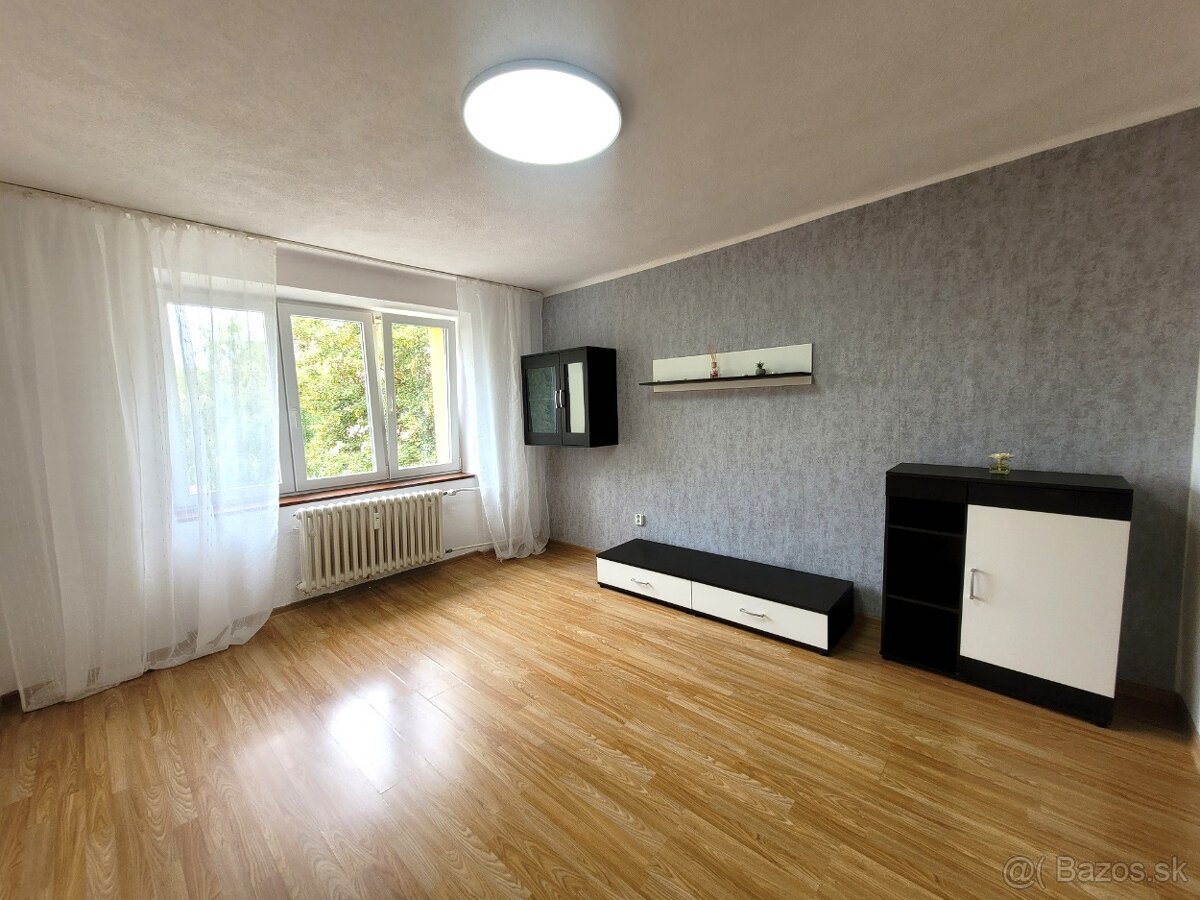 PRIESTRANNÝ - DVOJIZBOVÝ BYT S BALKÓNOM