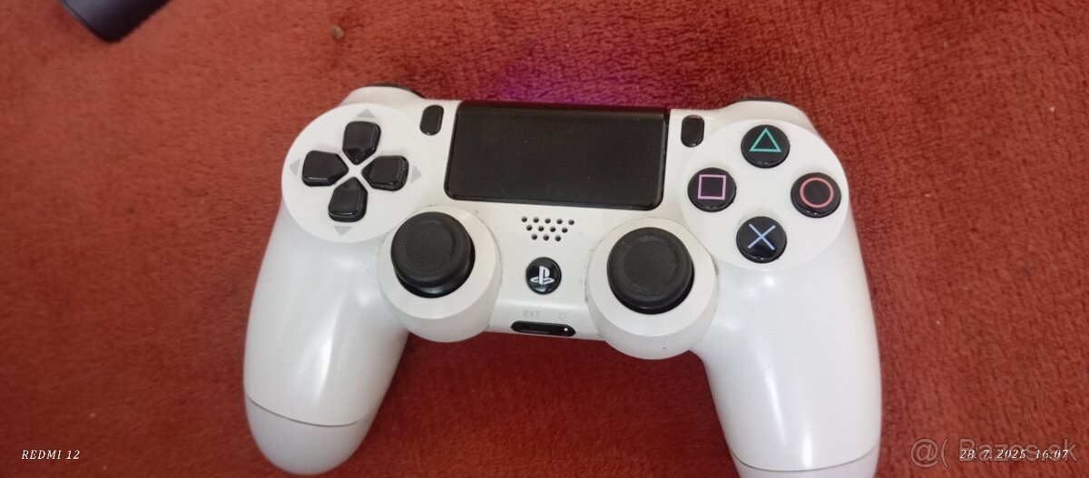 Ps4 +príslušenstvo