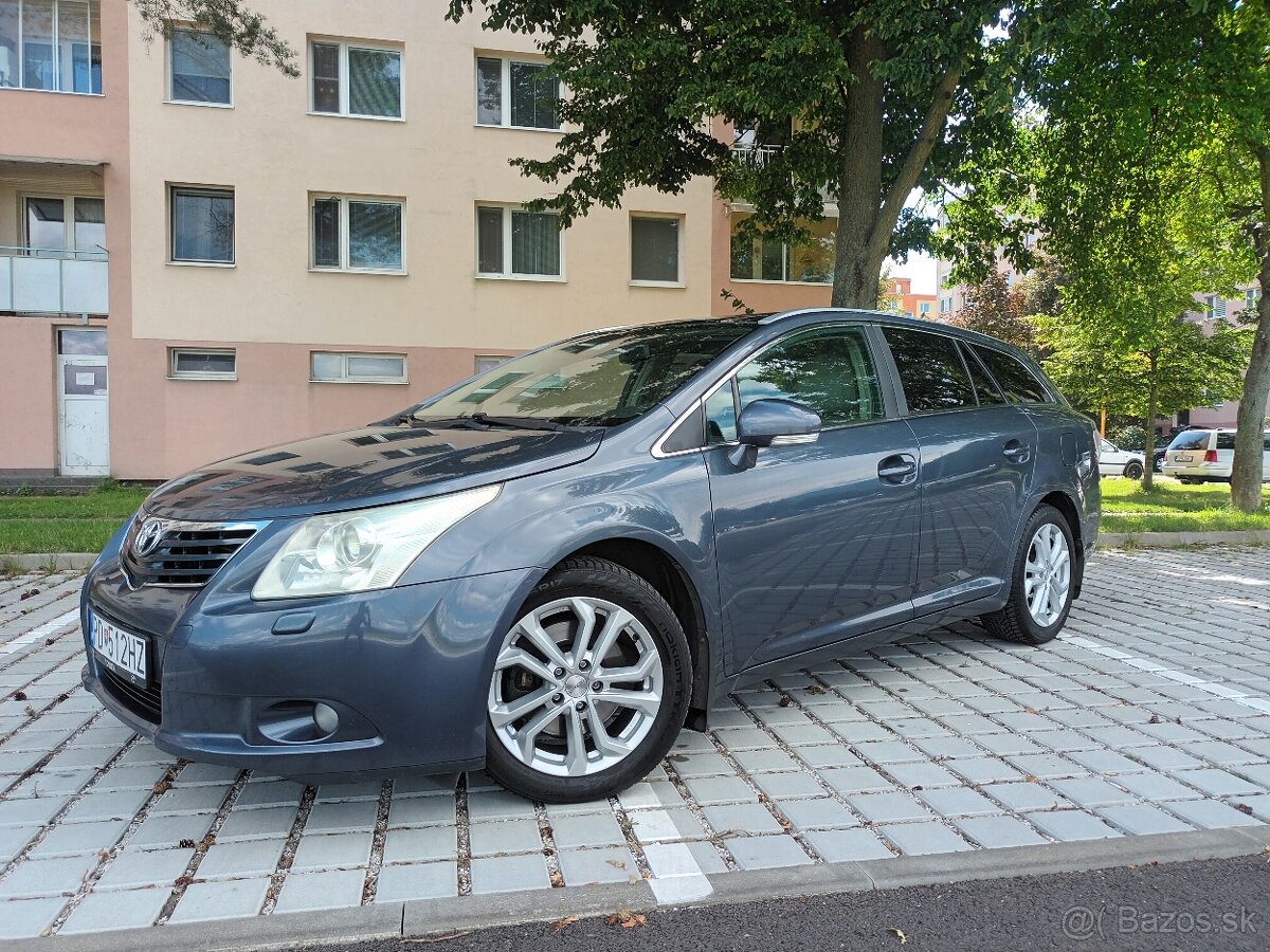 Toyota Avensis combi 2,2 d 110kw