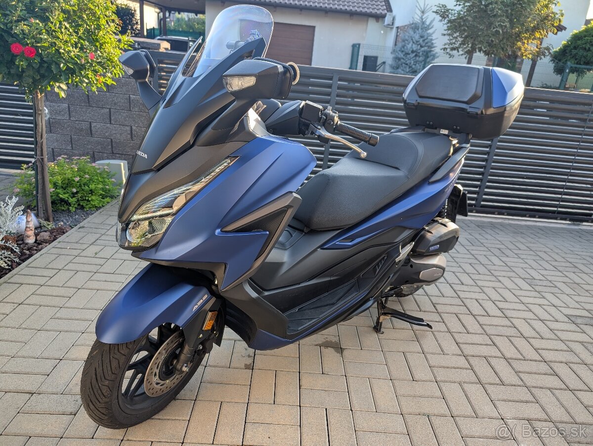Honda Forza 125