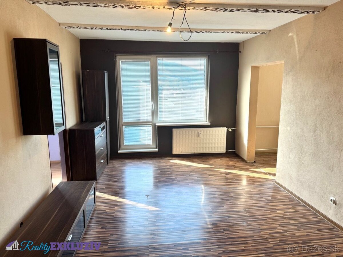 Pekný 3 izbový byt na predaj v obci Cinobaňa.