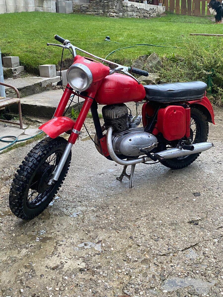 Jawa 250/559 Panelka
