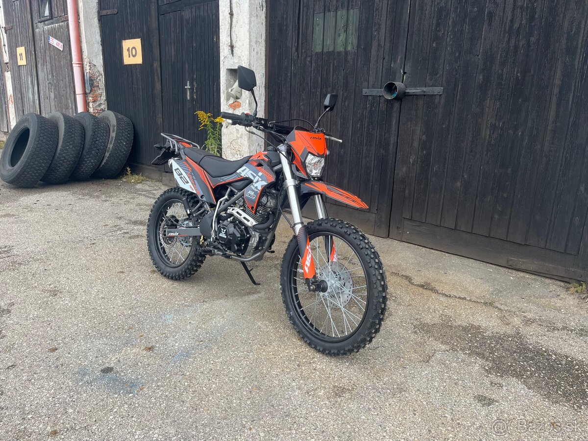 Cesne Enduro Asix defender 250cm3 + zaruka
