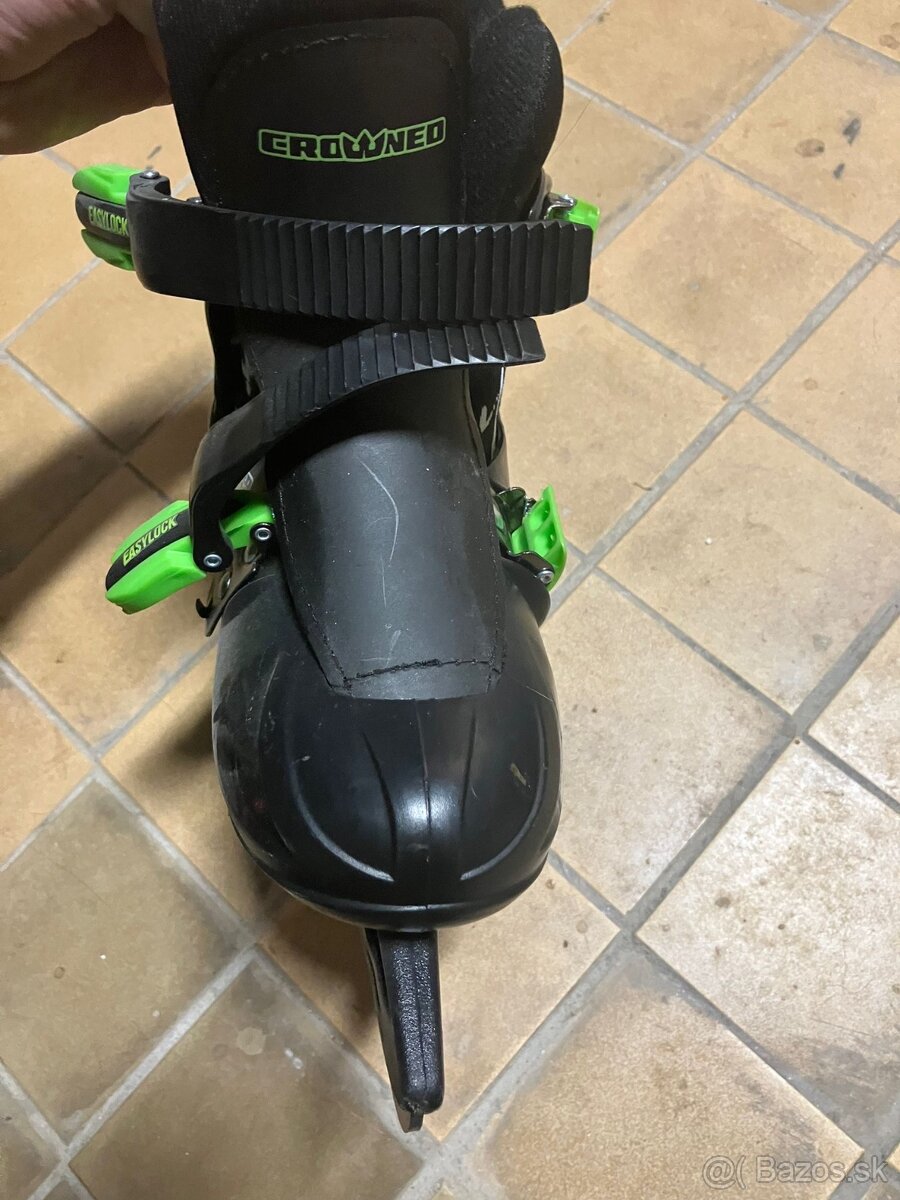 Ponúkam na predaj korčule na ľad