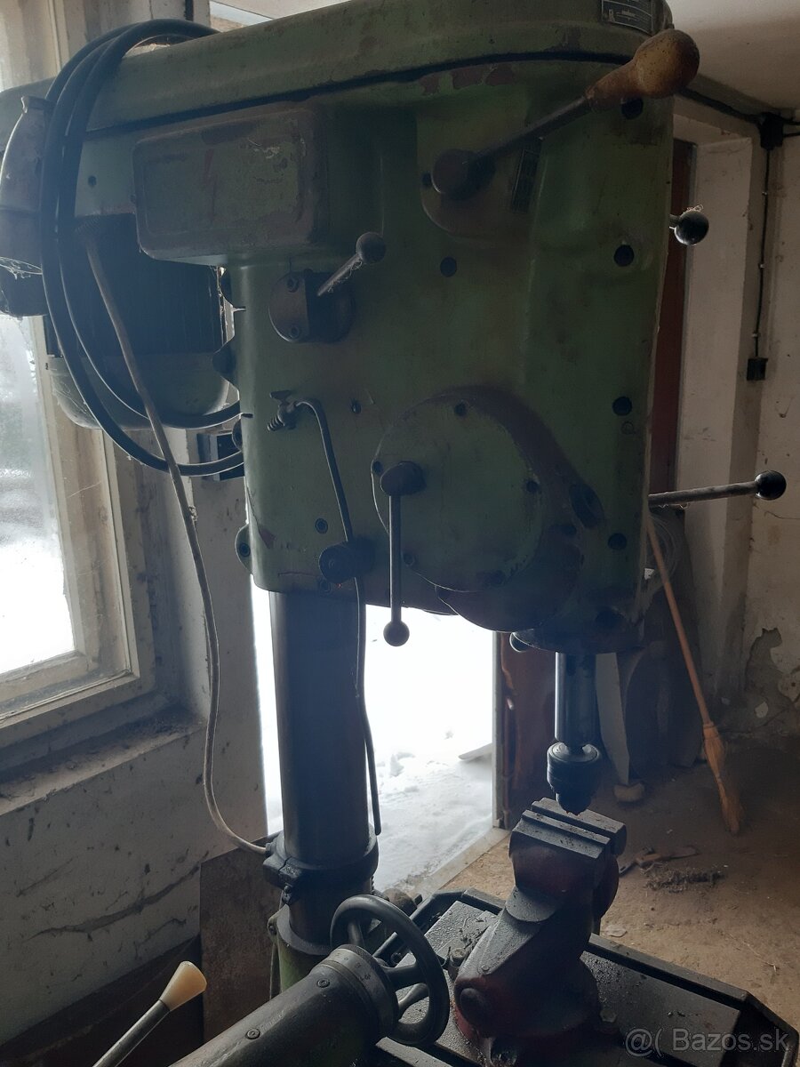 Stlpova vŕtačka VS 20