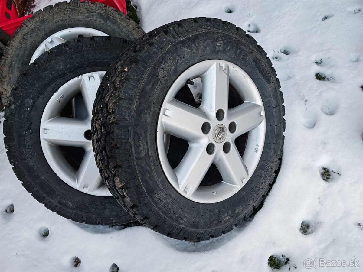 Nissan elektróny + pneu