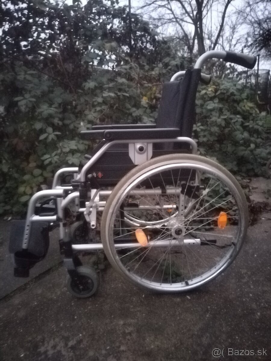 Invalidný vozik