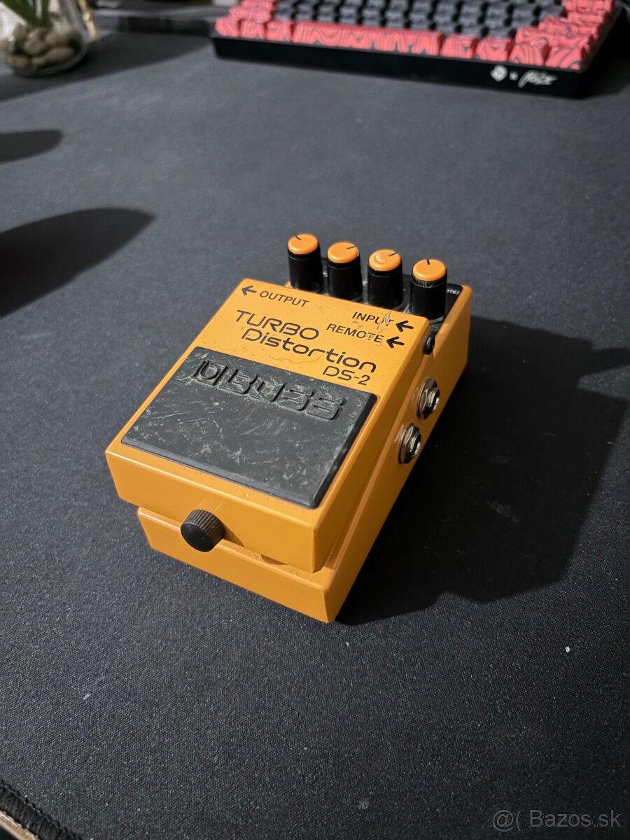 Boss DS-2 Gitarový efekt