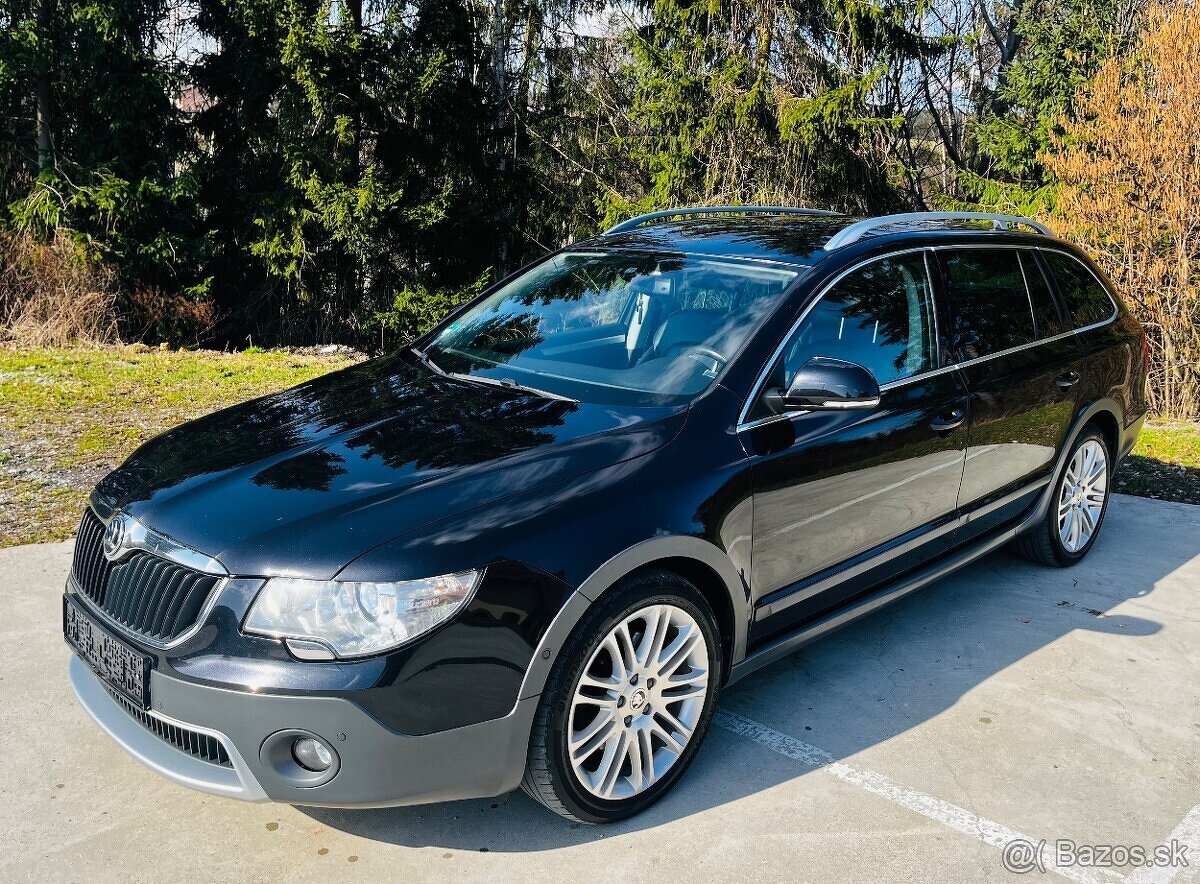 ŠKODA SUPERB 2 2.0TDI 103kW DSG COMBI 4X4 TOP