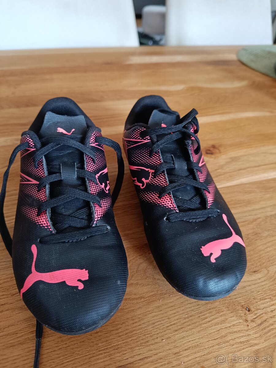 Predám kopačky Puma veľkosť 32
