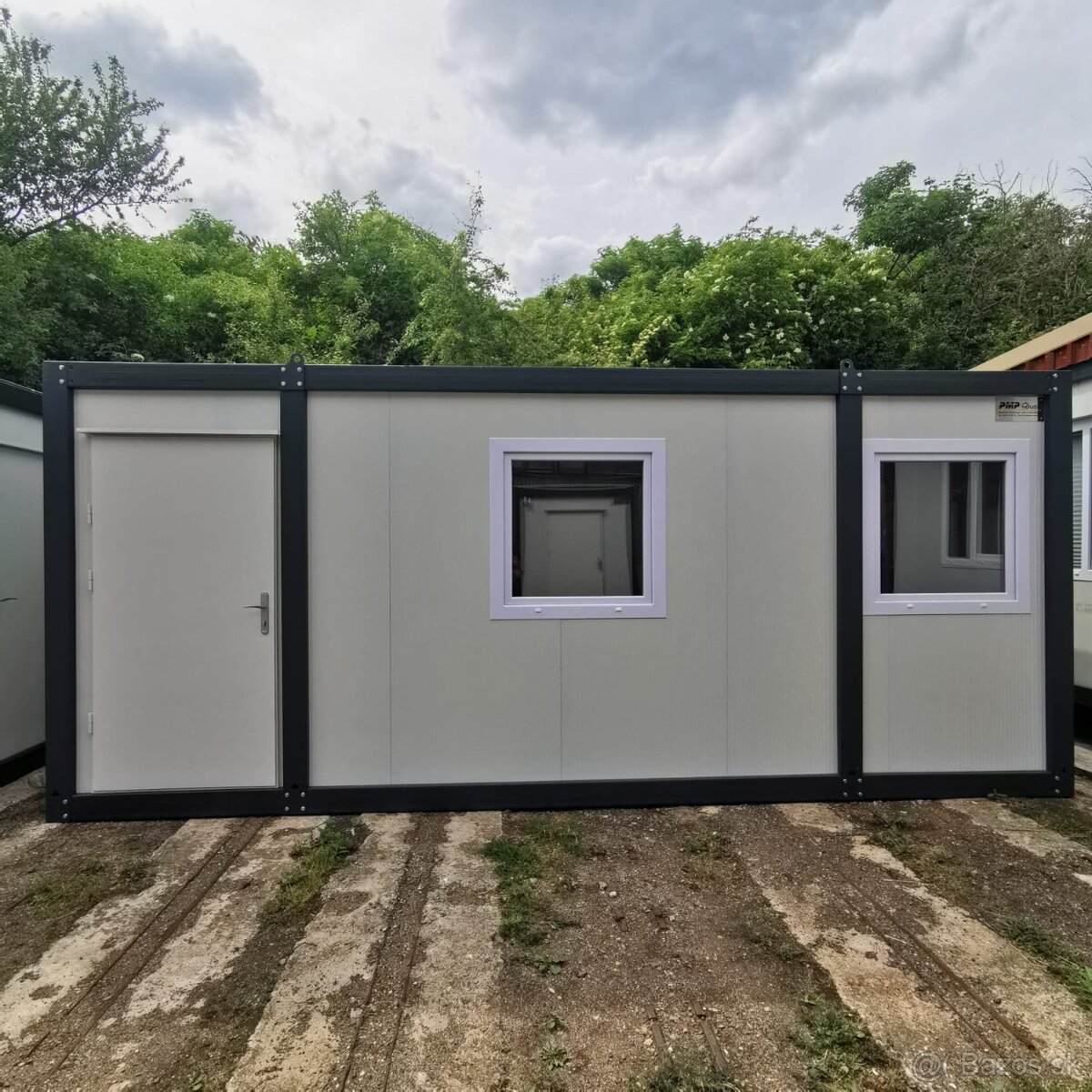 Obytný kontajner PMP-K o rozměru 2,4 x 6 m