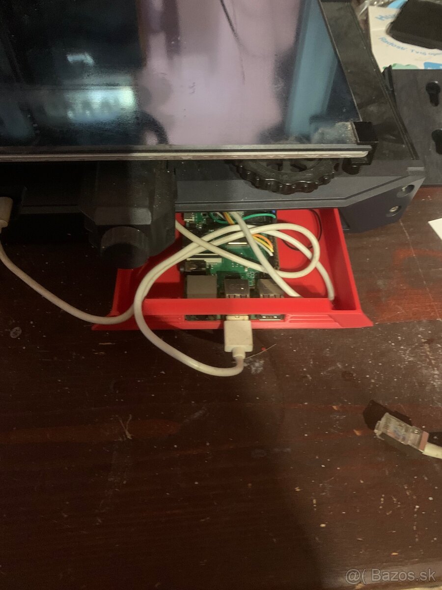 Predám 3D printer Ender 3 s1 pro s cliperom