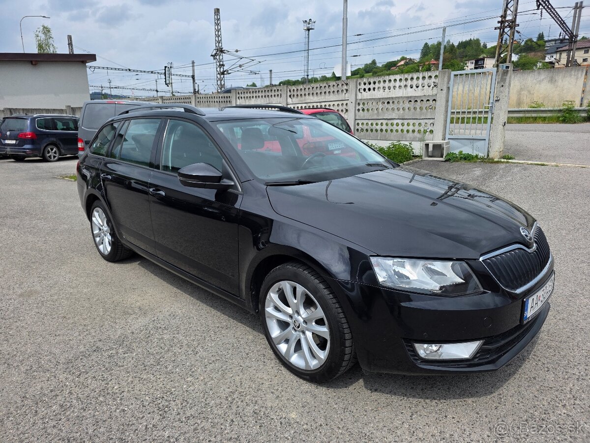 ŠKODA OCTAVIA COMBI 1.6 CRTDI 77KW ELEGANCE 146000 KM