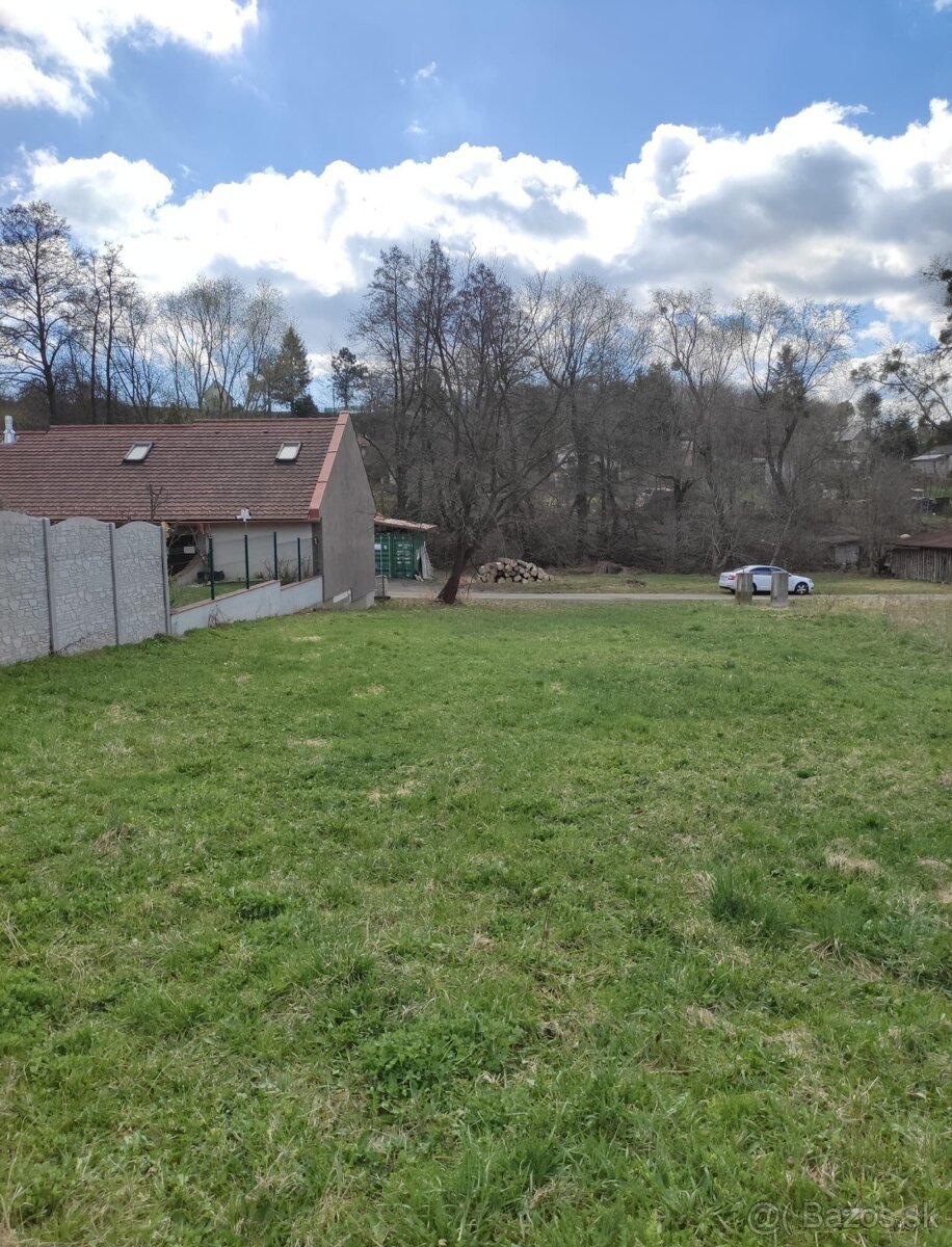 pozemok Šalgovík 13a
