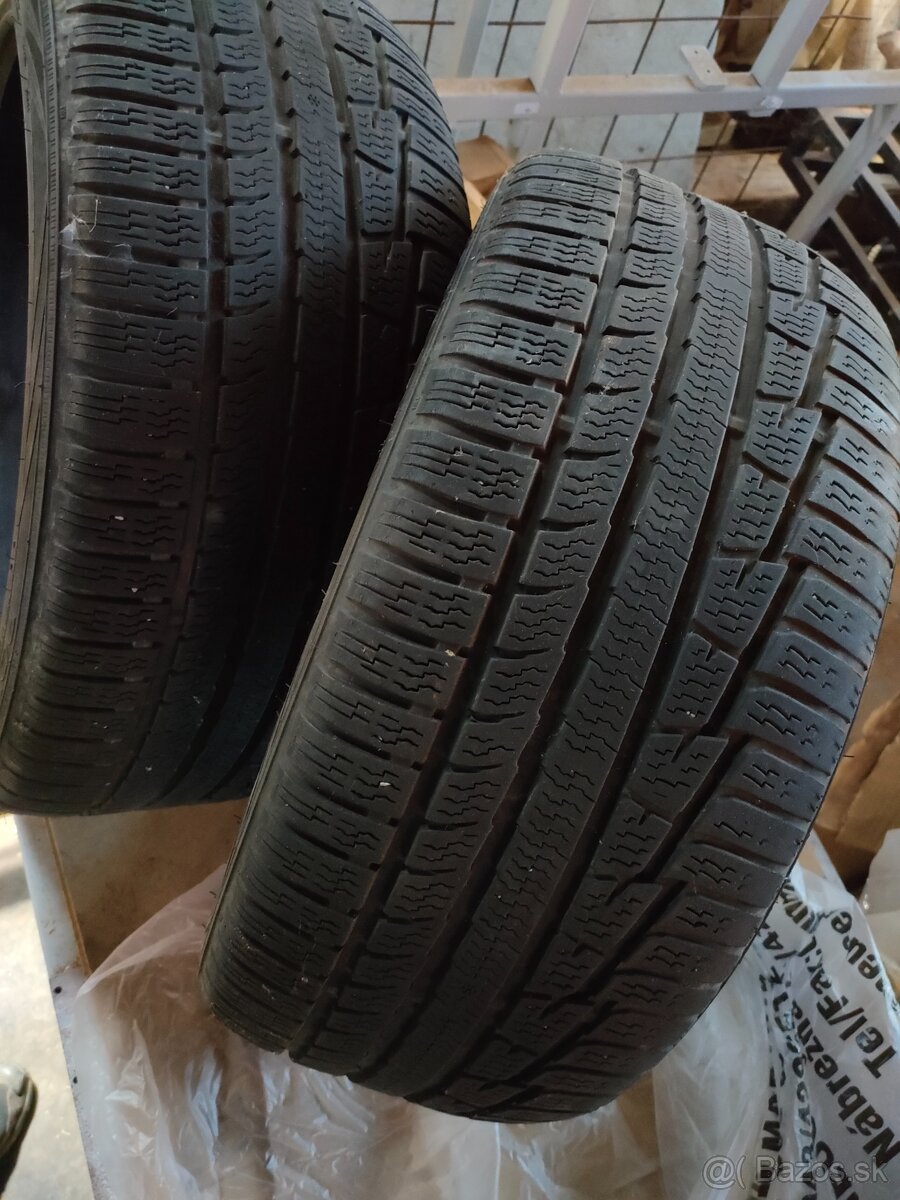 Nokian 245/40 R18