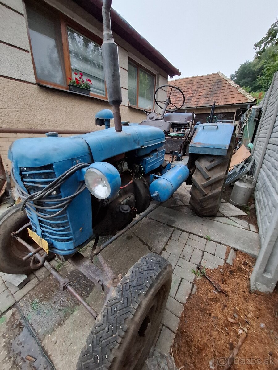 Zetor 25