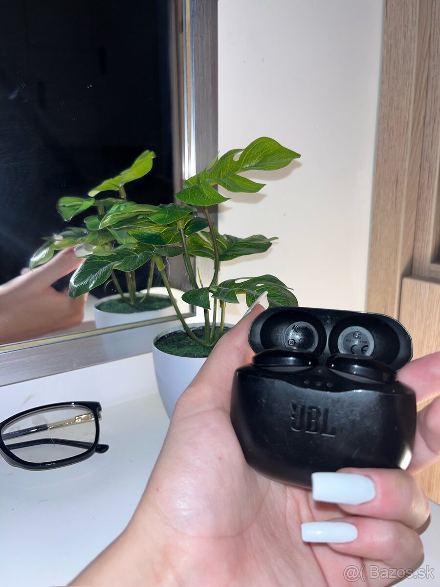 JBL Tune Buds