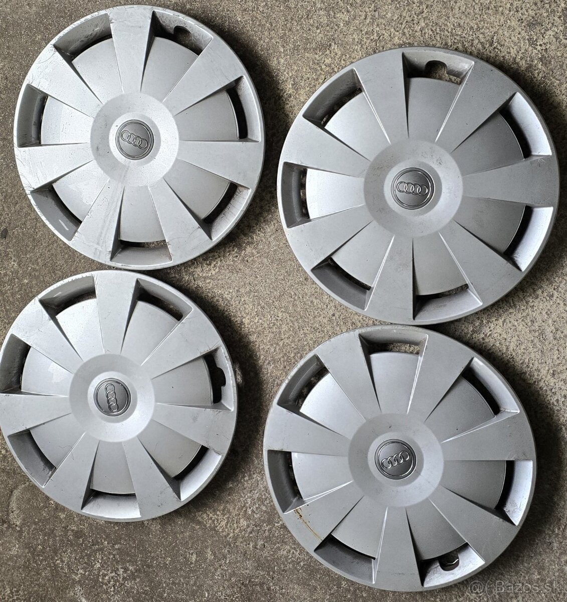 puklice originál AUDI r16