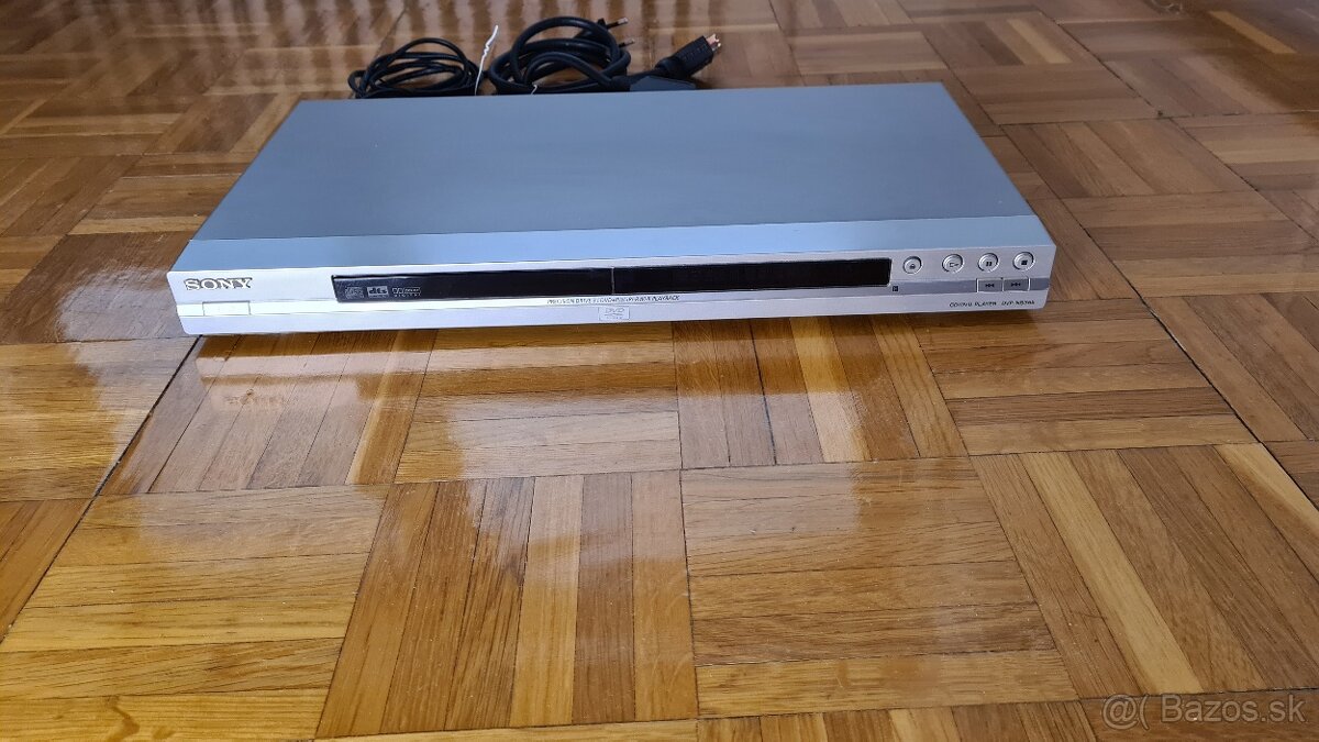 SONY CD/DVD PLAYER